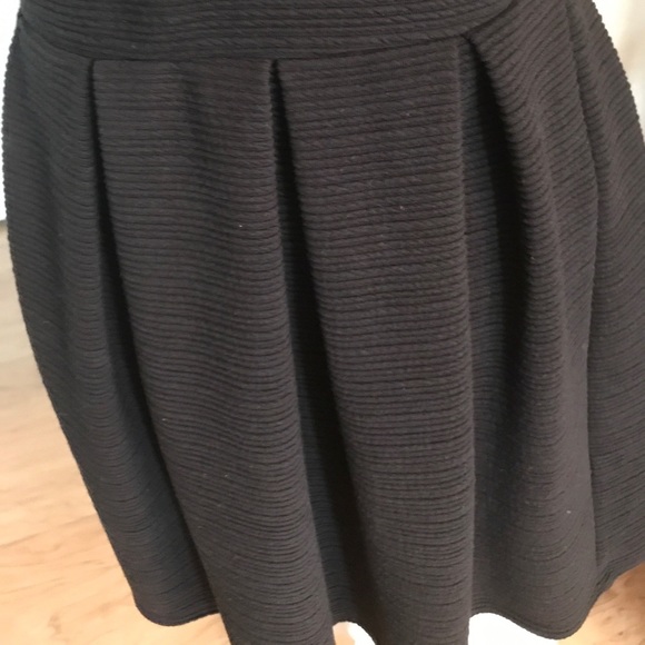 Xtaren V neck sleeveless LBD  sz small - Picture 2 of 6